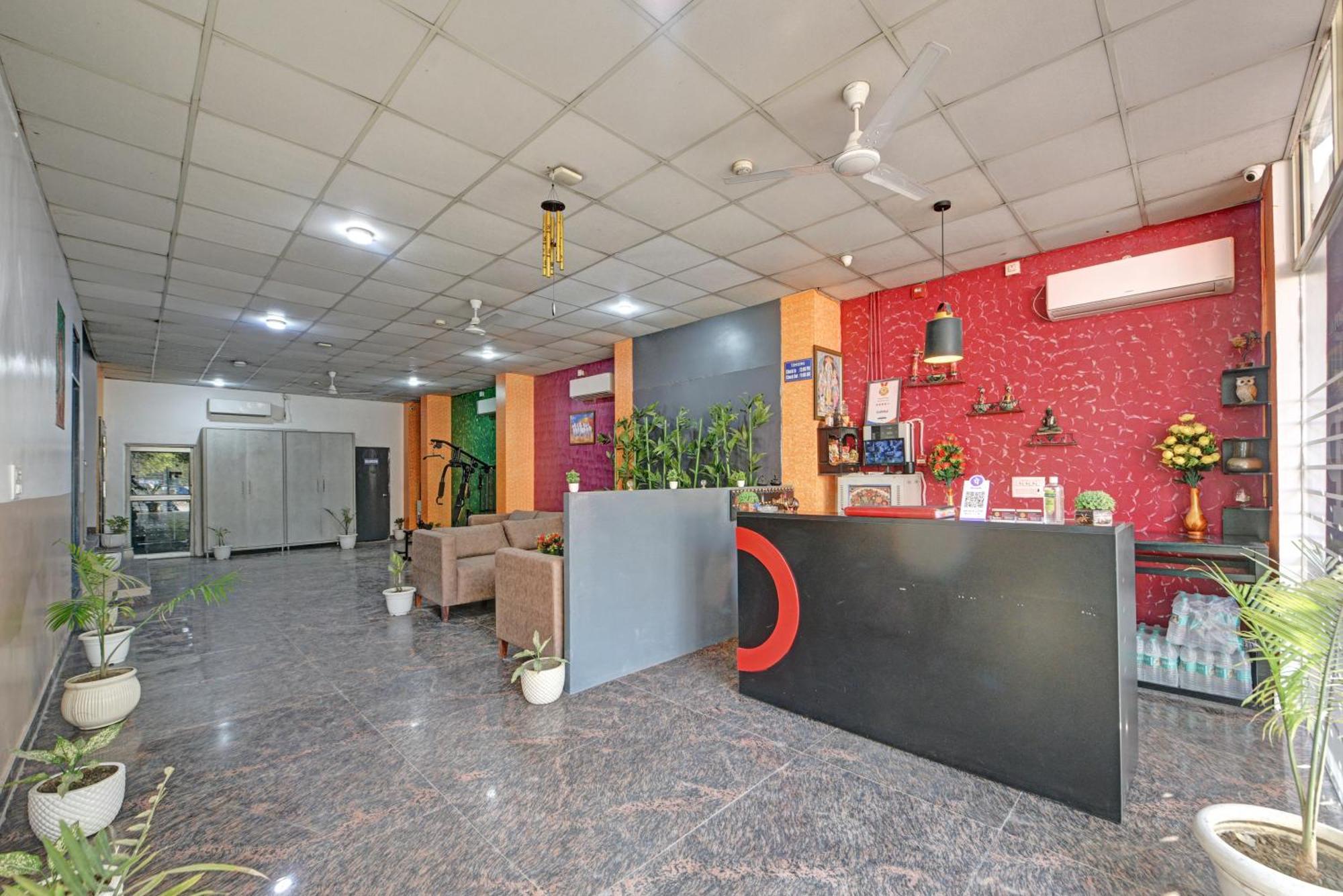 Royal Spark Inn1 - Medicity Gurugram, Near Medanta Hospital Gurgaon Eksteriør billede