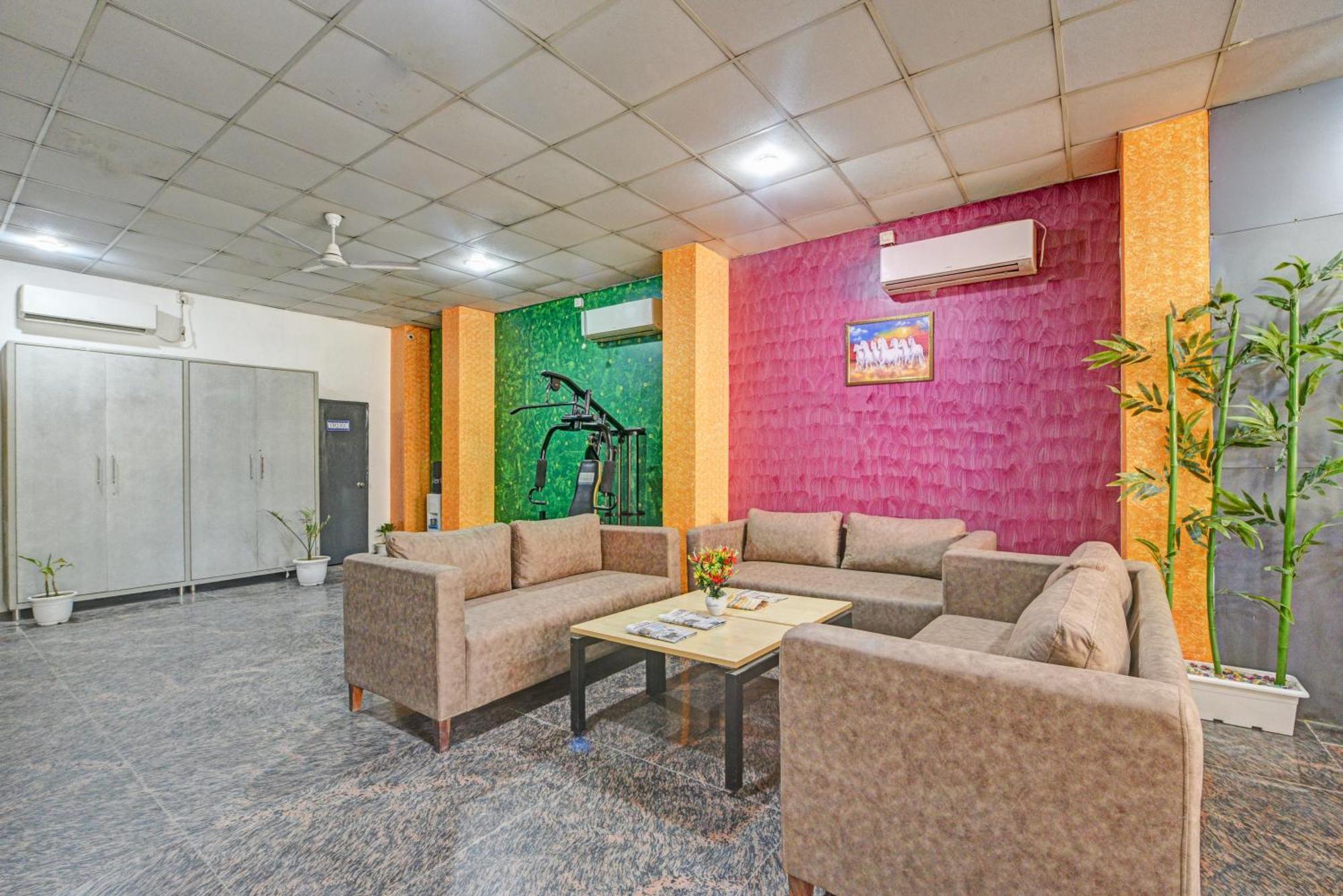 Royal Spark Inn1 - Medicity Gurugram, Near Medanta Hospital Gurgaon Eksteriør billede