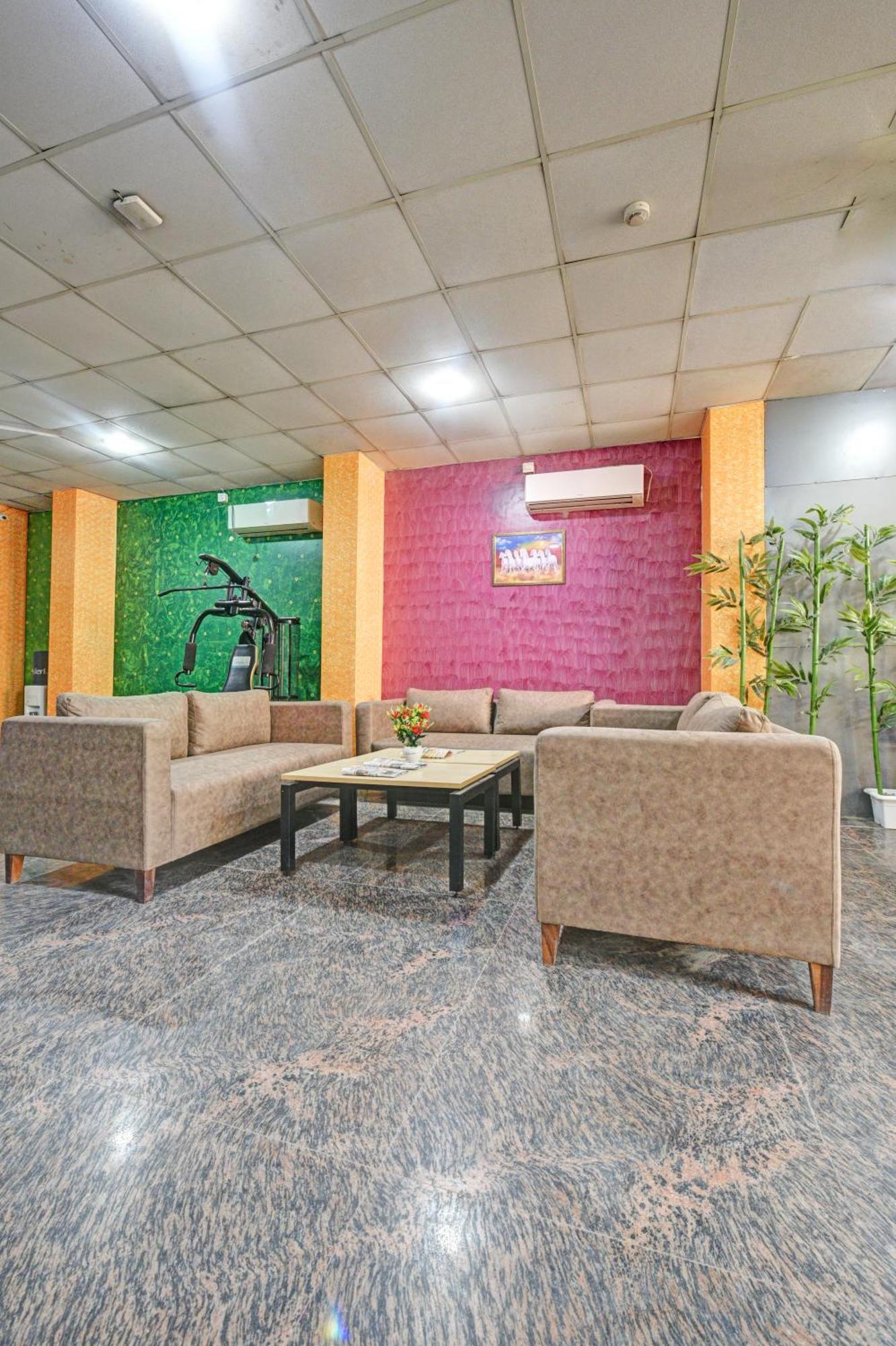 Royal Spark Inn1 - Medicity Gurugram, Near Medanta Hospital Gurgaon Eksteriør billede