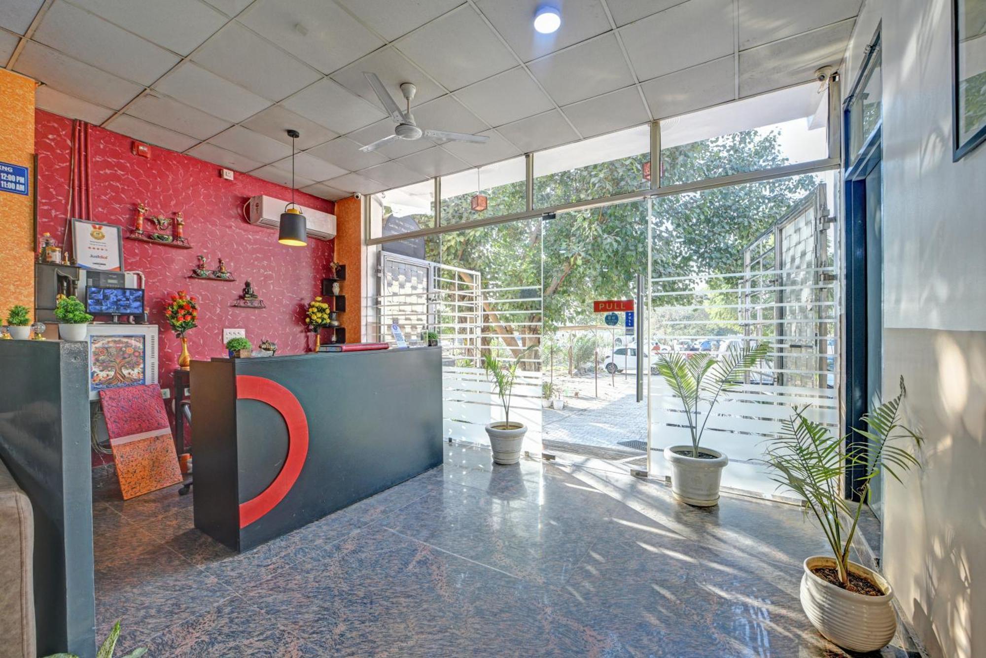 Royal Spark Inn1 - Medicity Gurugram, Near Medanta Hospital Gurgaon Eksteriør billede