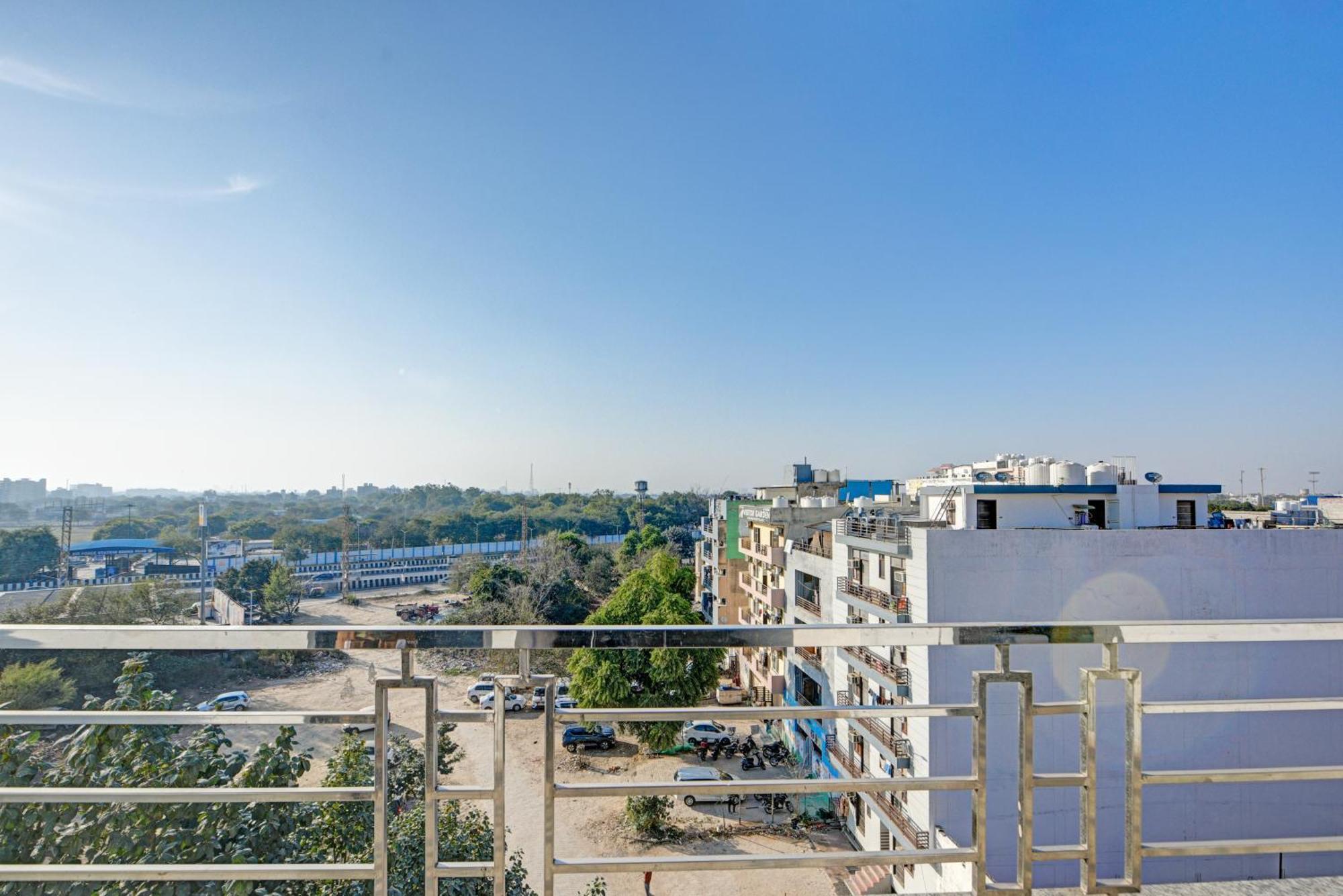 Royal Spark Inn1 - Medicity Gurugram, Near Medanta Hospital Gurgaon Eksteriør billede